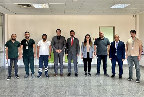 KAYMAKAMIMIZ SAYIN TOLGA TURAN BOZKIR DEVLET HASTANESİ ÇALIŞANLARINA BAŞARI VE TEŞEKKÜR BELGESİ TALTİF ETTİ.