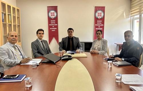 KAYMAKAM TURAN BAŞKANLIĞINDA ÇOCUK KORUMA İLÇE KOORDİNASYON KURULU TOPLANTISI GERÇEKLEŞTİRİLDİ