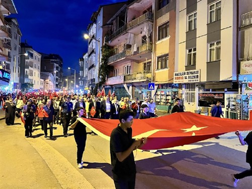 İLÇEMİZDE 15 TEMMUZ DEMOKRASİ VE MİLLİ BİRLİK GÜNÜ ANMA ETKİNLİKLERİ DÜZENLENDİ.